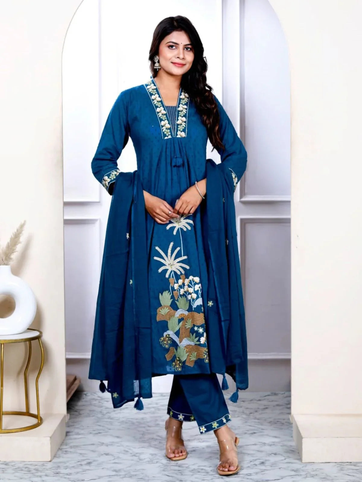 MUL COTTON EMBROIDERED SUIT SET