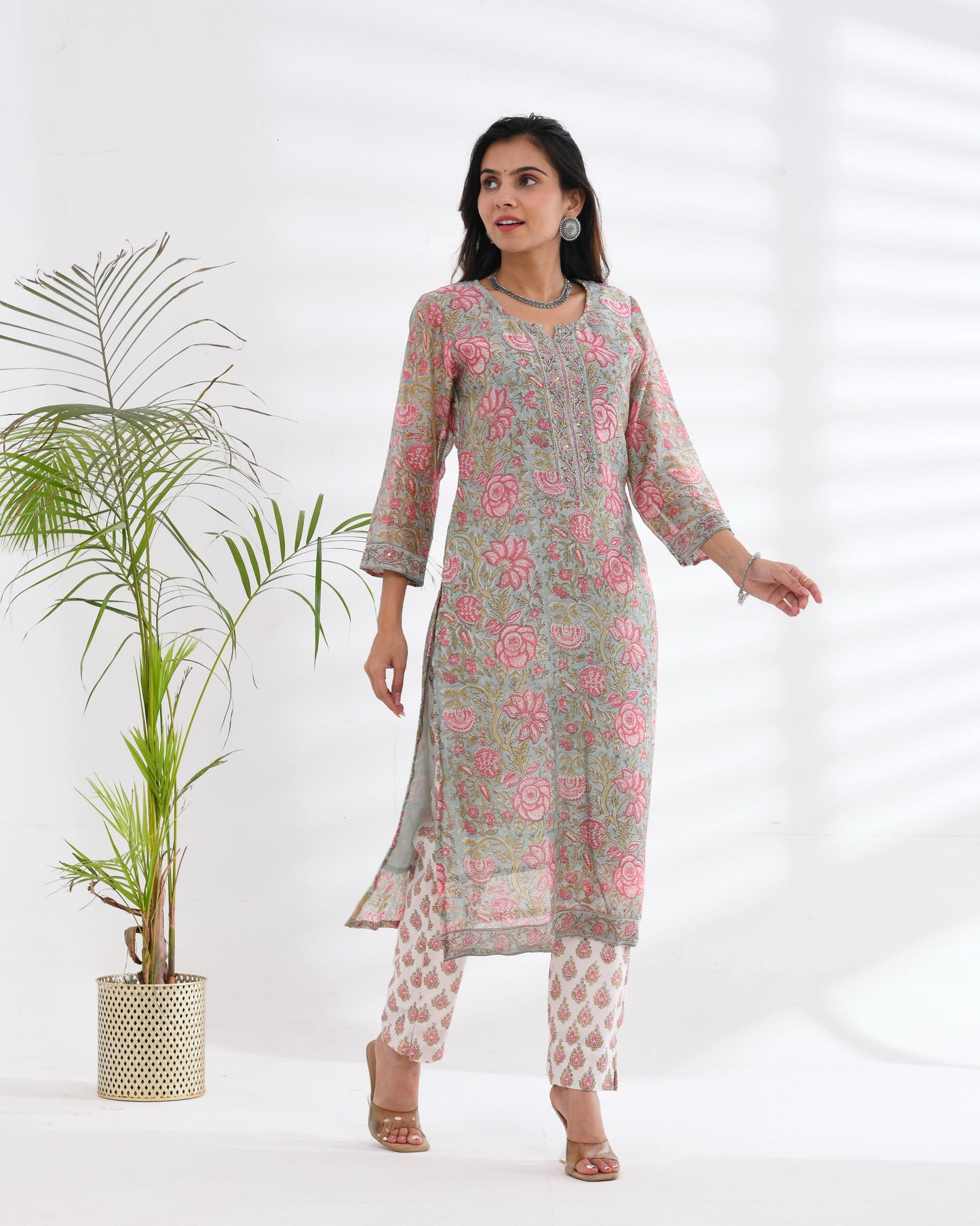 Embroidery Suit Set