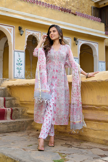 Women's Neckline Embroidery Work Suit Set