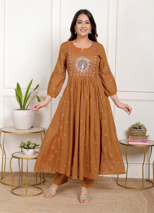 RANG-e-MEHFIL SUIT SET (Rang-e-Mehfil is your perfect companion)