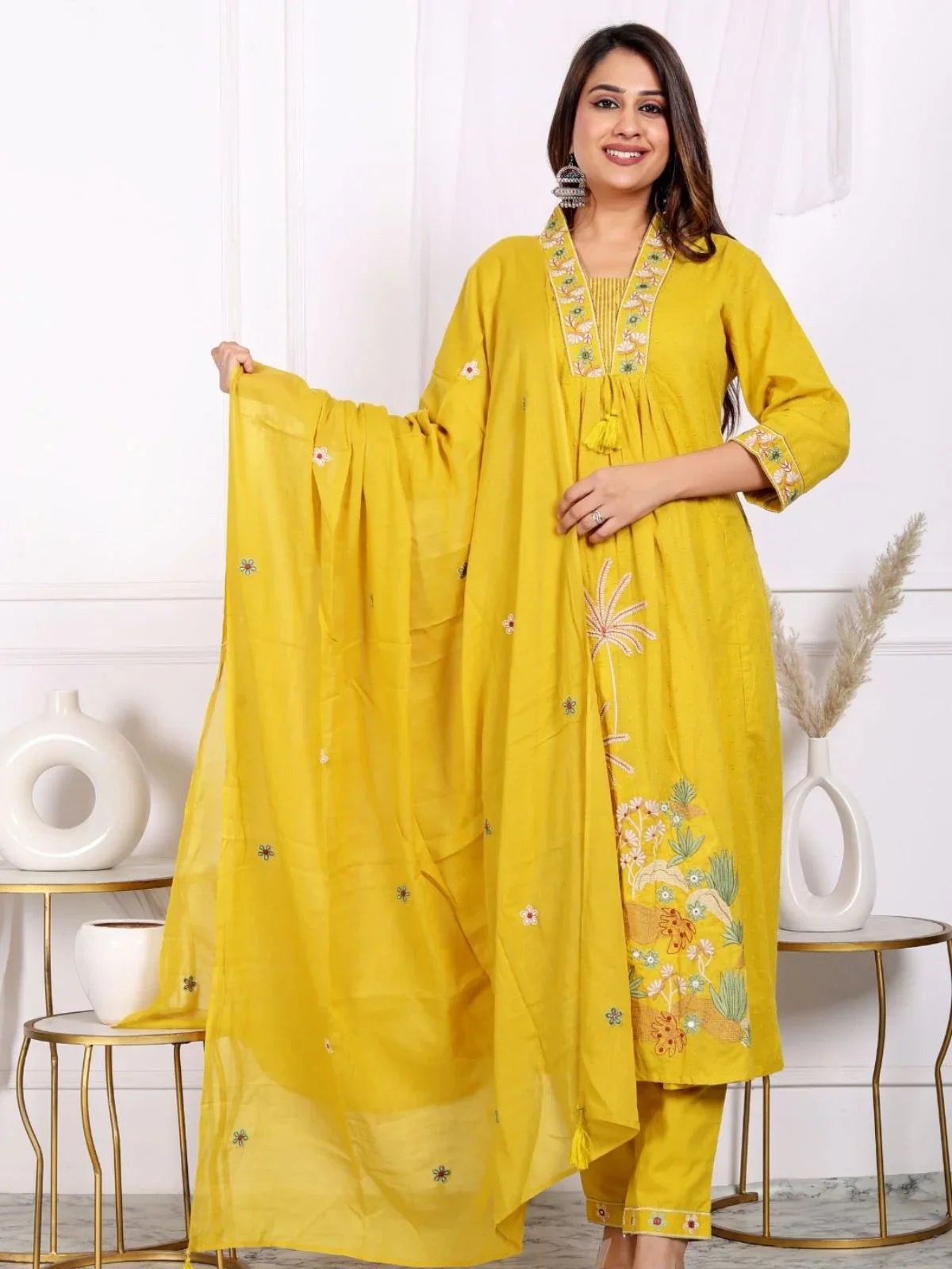 MUL COTTON EMBROIDERED SUIT SET