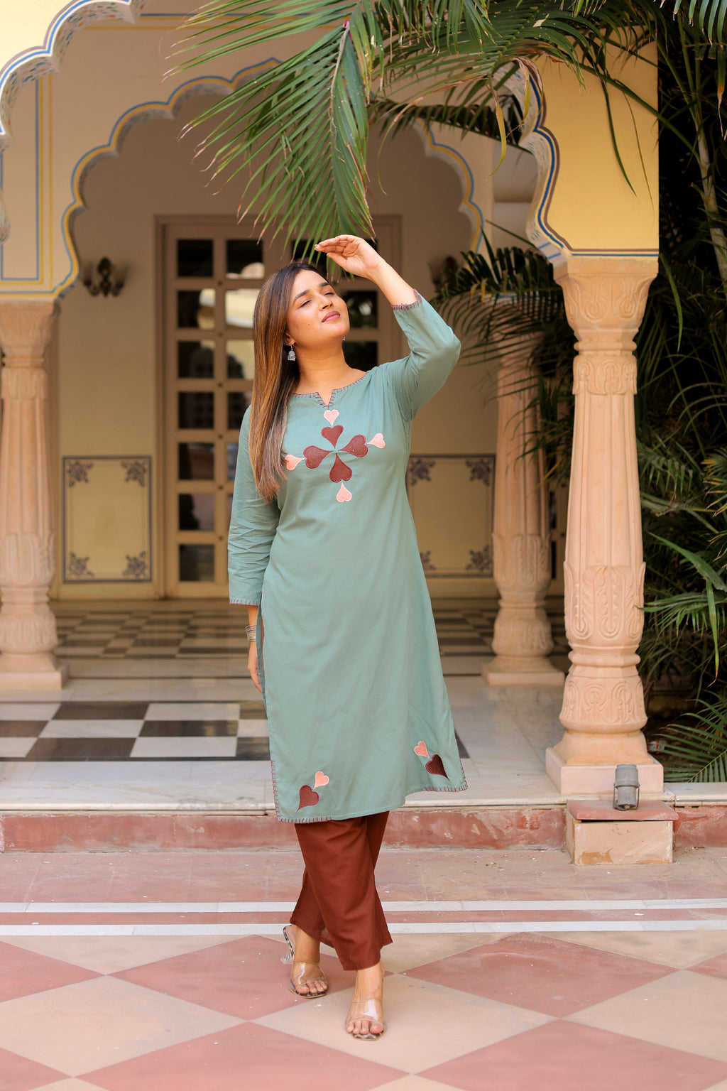 Ambrue Clover Sage Kurta Set