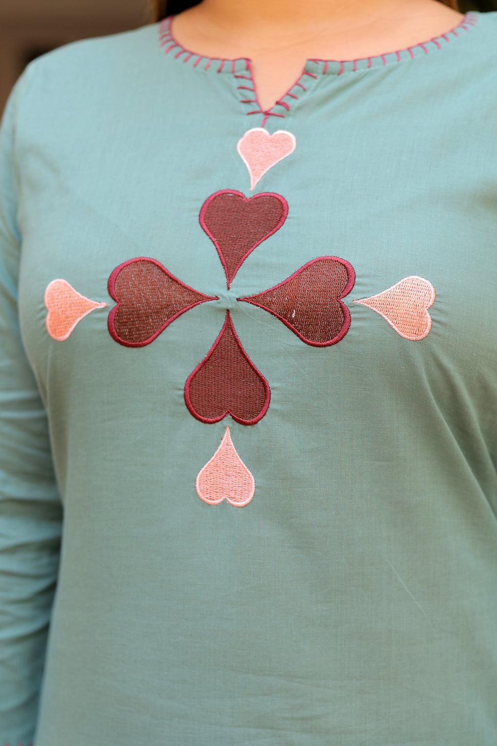 Ambrue Clover Sage Kurta Set