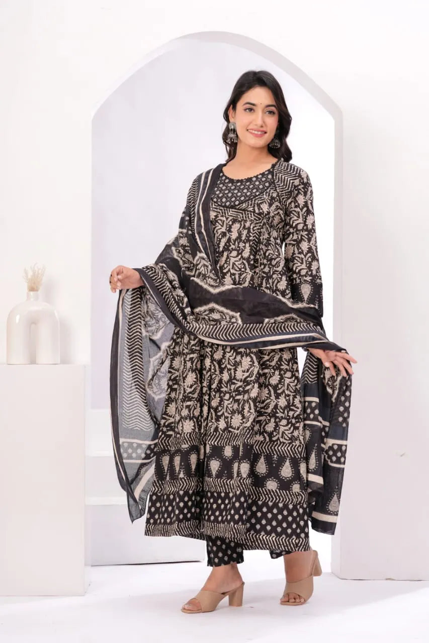 Anarkali Suit Set For Women