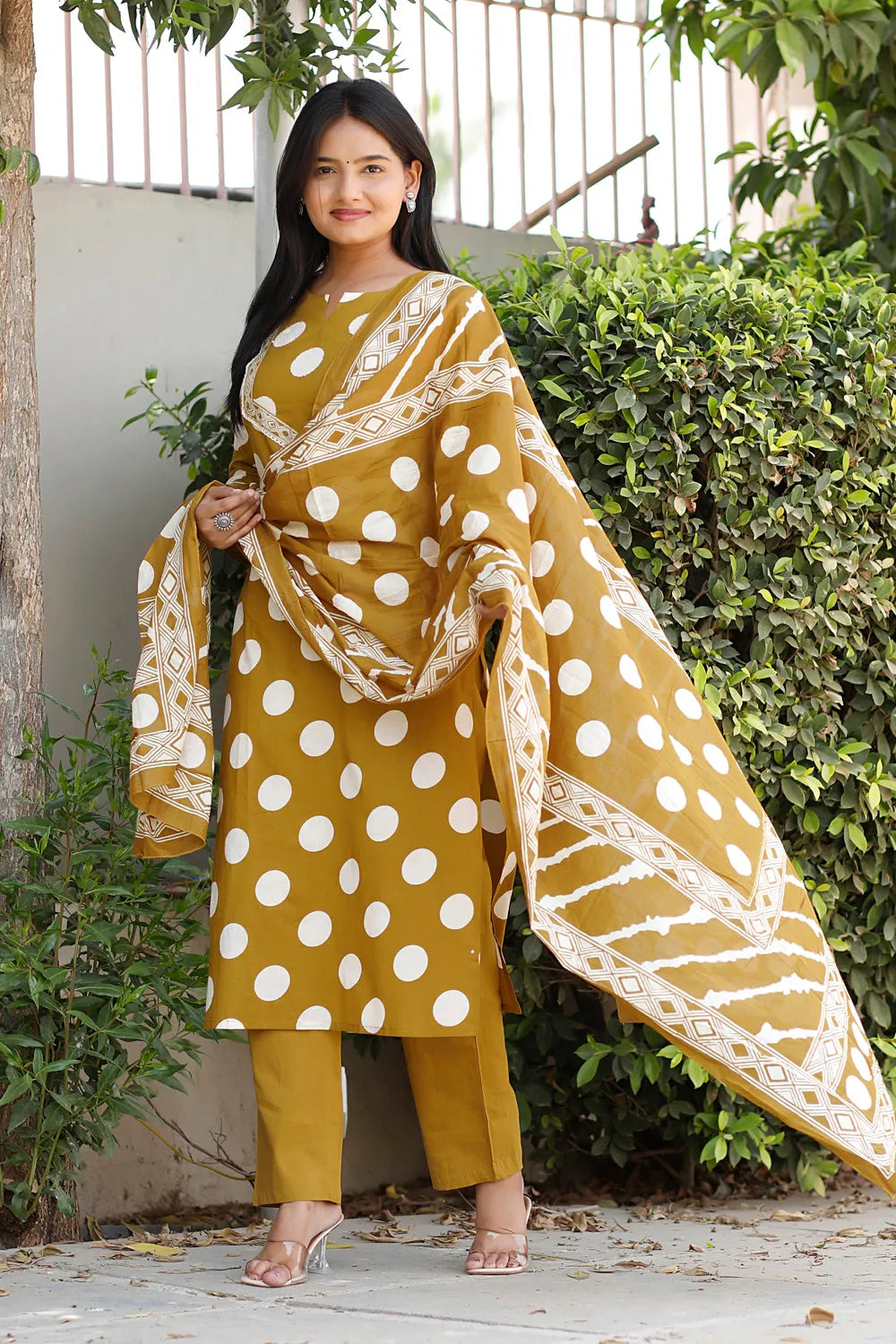 Ambrue Mustard Riwaayat Suit Set