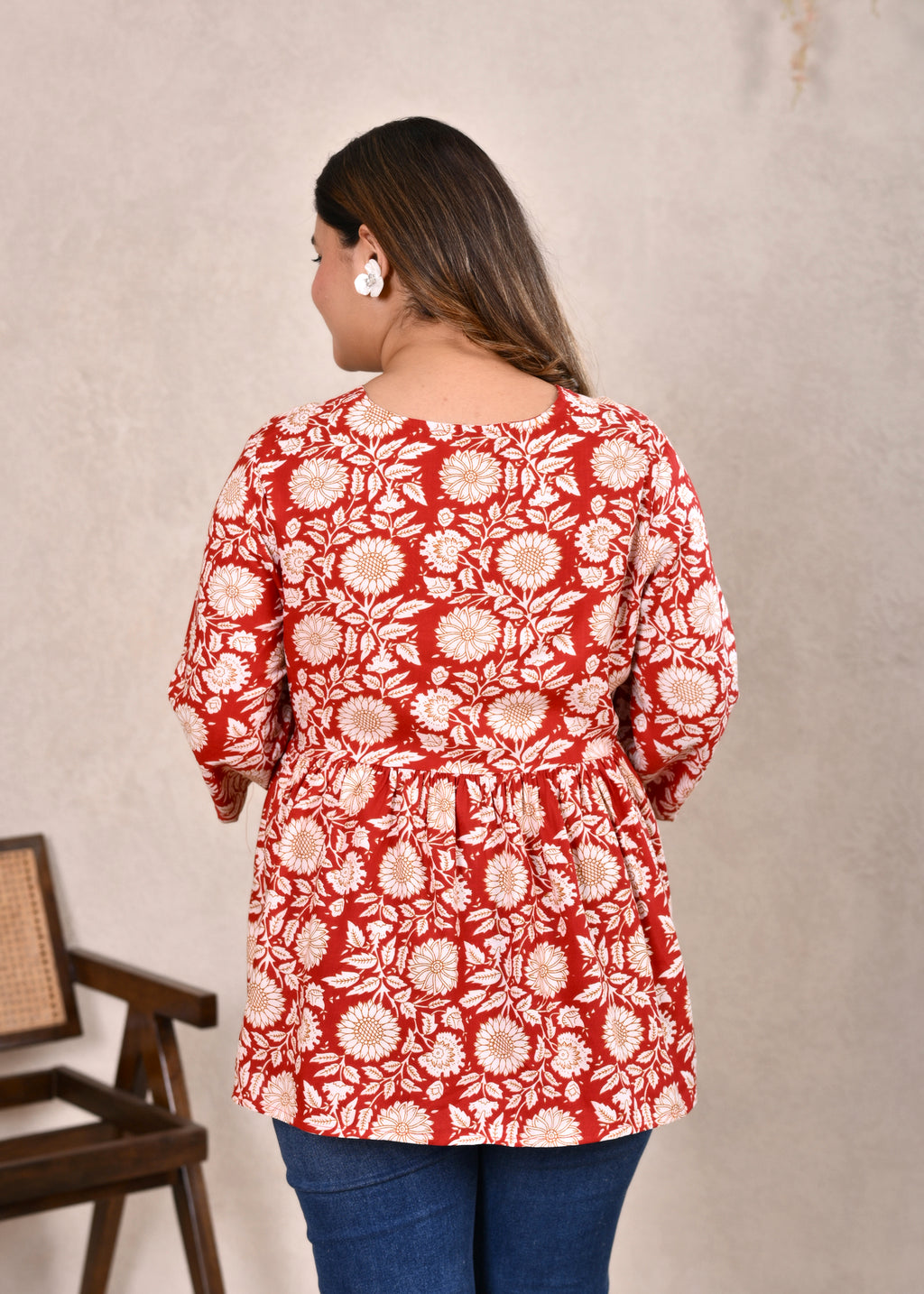 Floral V-Neck Gathered Cotton Short Top