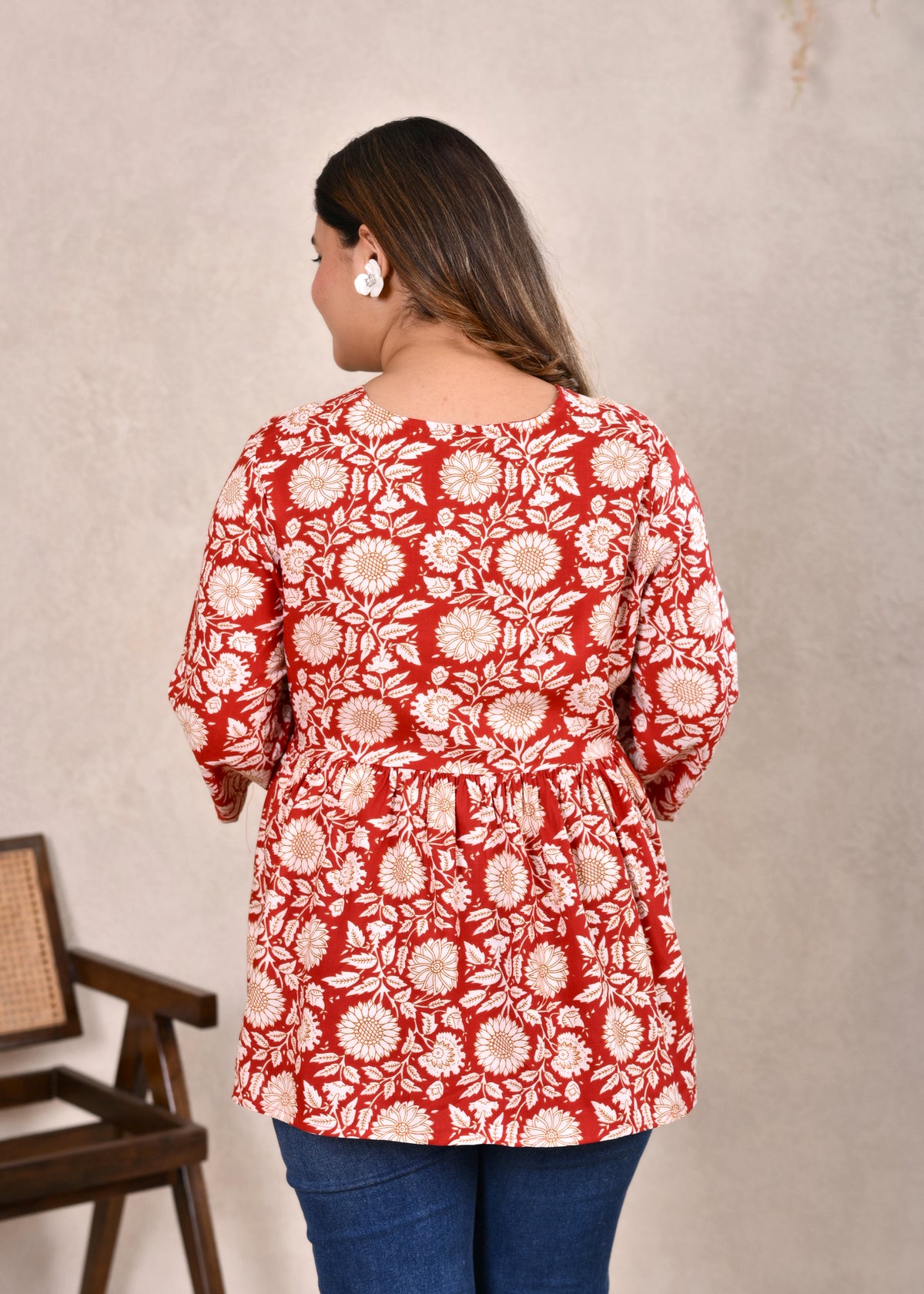 Floral V-Neck Gathered Cotton Short Top
