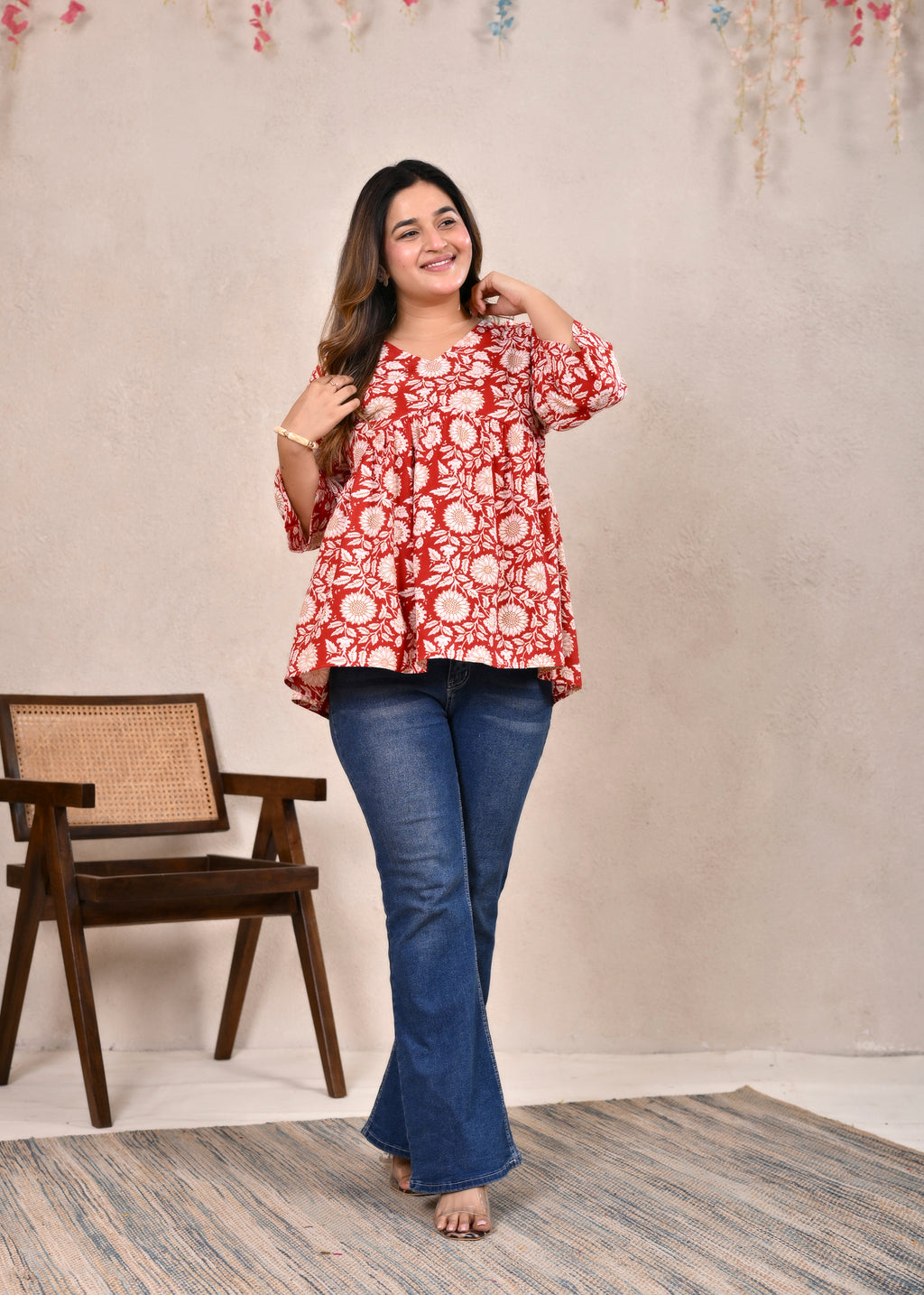 Floral V-Neck Gathered Cotton Short Top